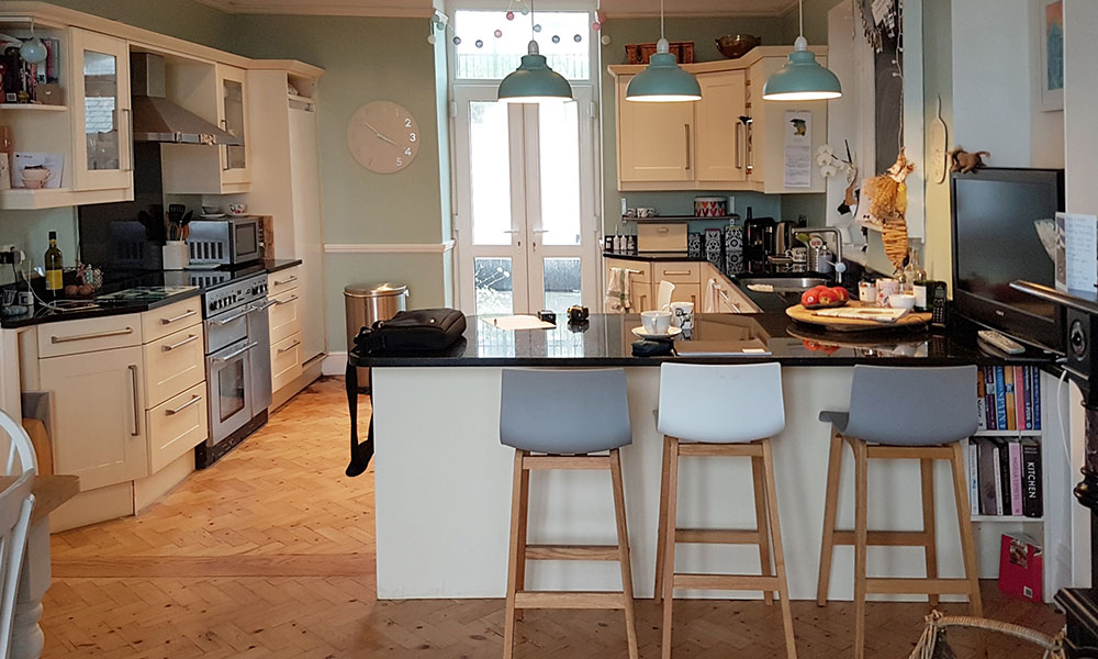 Now Kitchens Porthleven before kitchen refurb