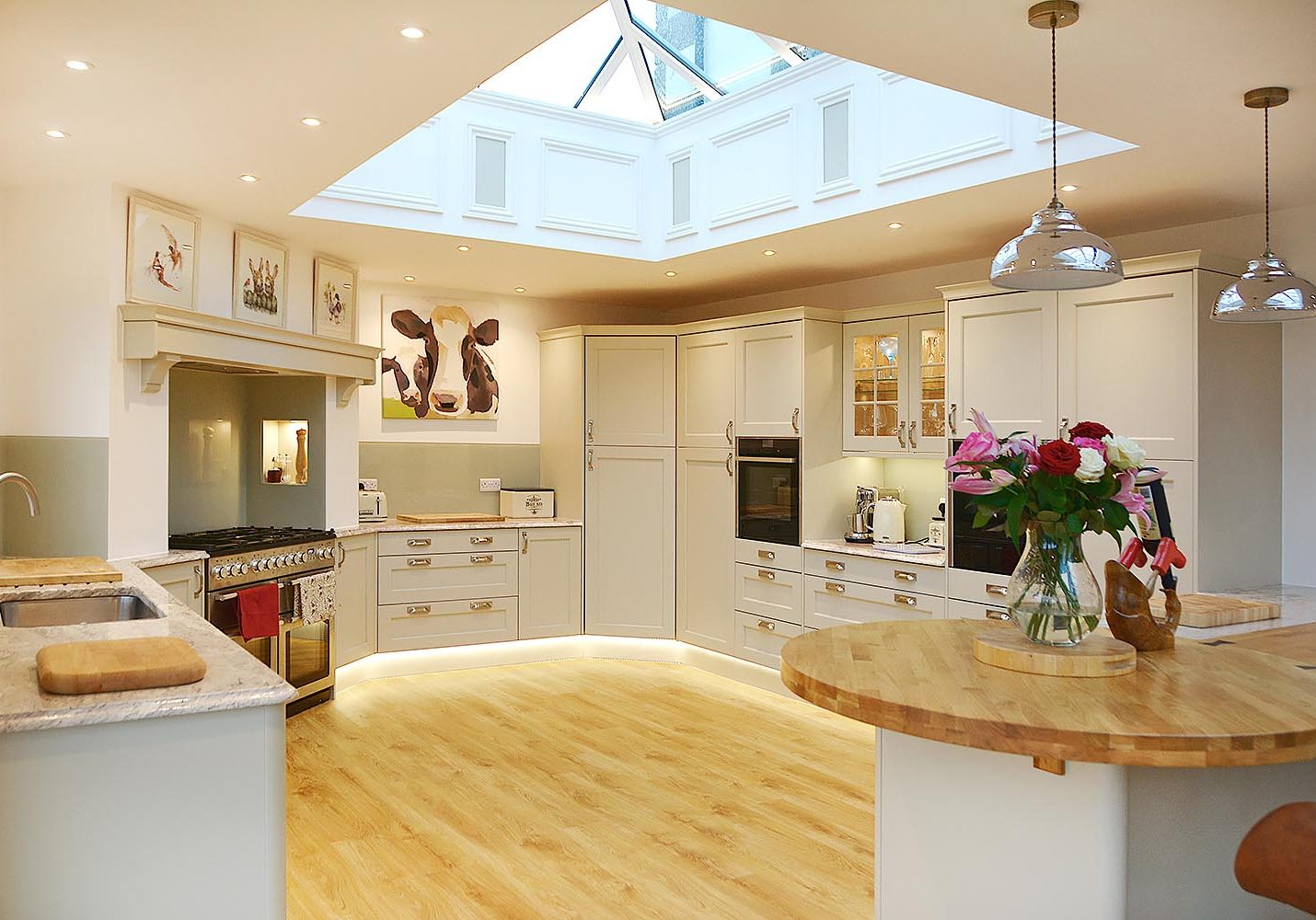Now Kitchens case study Proud Stithians Ashbourne in Mussel (1) low res